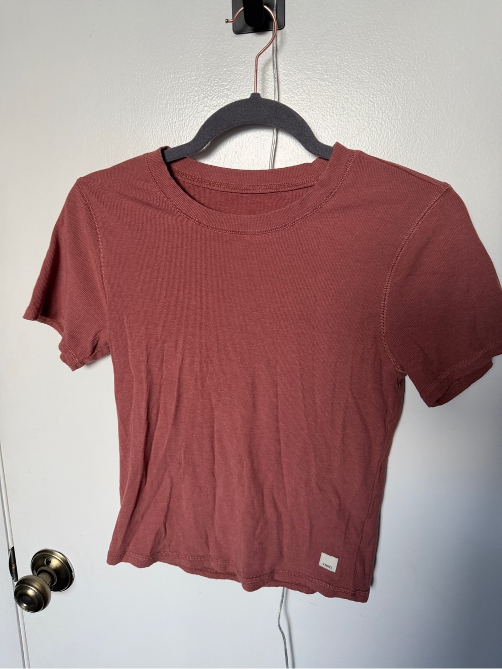 Vuori Ribbed Top - Picture 2 of 4